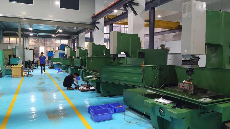 深圳拉伸模具定制：价格背后的技术考量**