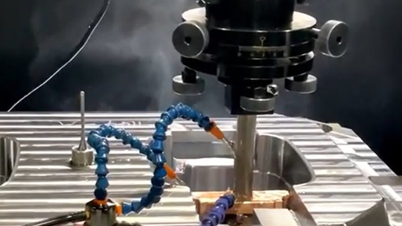 宁波汽车塑胶模具：揭秘其制造工艺与关键技术